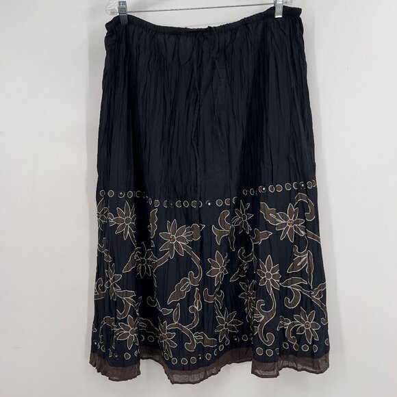Avenue Plus Black Floral Embroidered Crinkle Boho Midi Skirt Size 18/20 NWT - Picture 1 of 12